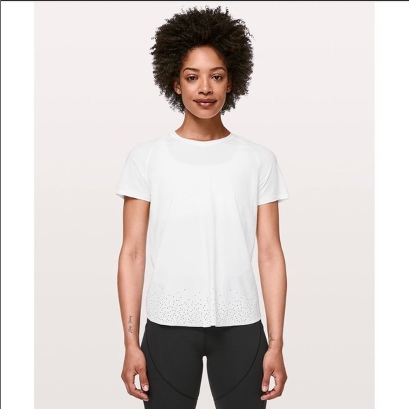 Lululemon Short sleeve top - Picture 1 of 6